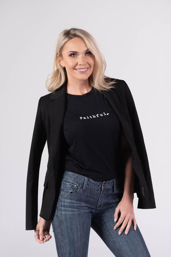 FAITHFUL TEE- Hibiscus